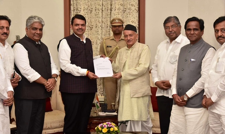 Devendra Fadnavis Refutes Own Party MP Ananth Hegde For False Claim Devendra Fadnavis Refutes Own Party MP Ananth Hegde For False Claim