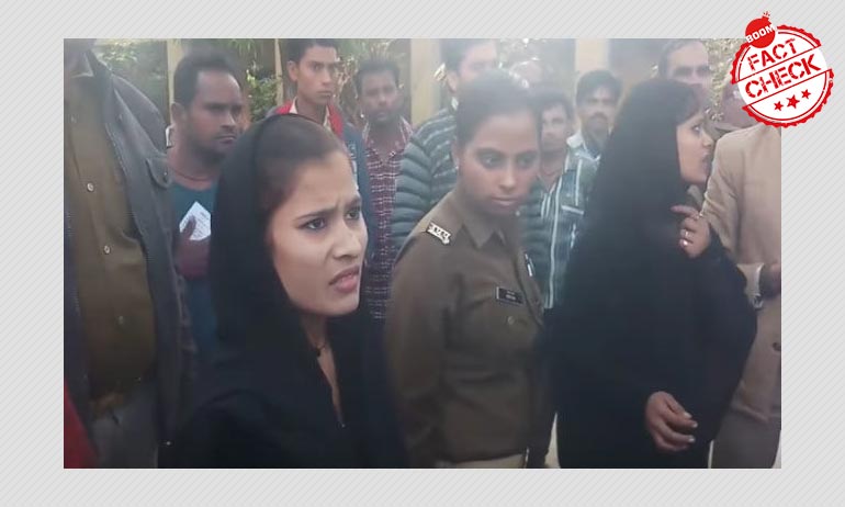 Hindu Women Posed As Muslims To Disrupt Anti CAA Protests? A FactCheck Hindu Women Posed As Muslims To Disrupt Anti CAA Protests? A FactCheck