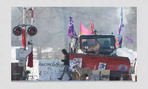 Old Image From Atlanta, USA Peddled As Supermarket Shortage In Canada