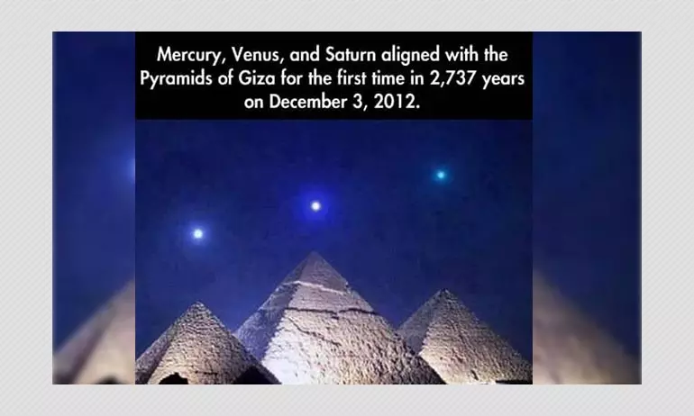 Edited Image Of Mercury, Venus And Saturn Over Pyramids Of Giza Viral