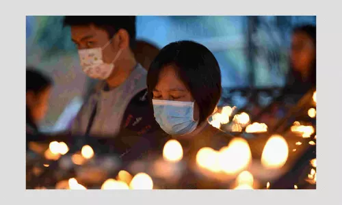 Viral Posts Falsely Claim Runny Nose Is Not A Coronavirus Symptom