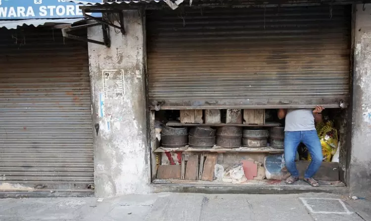 Confused About MHAs Notification About Reopening Of Shops? Read This