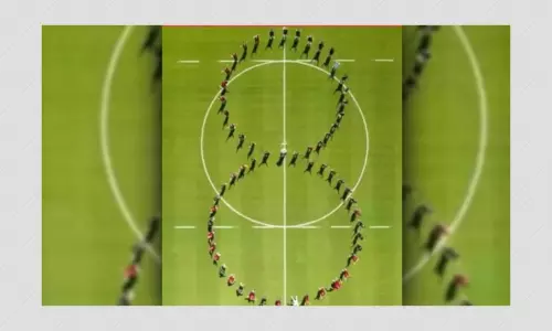 Bayern Munich Are Not Celebrating 8-2 Win Over Barcelona In This Picture