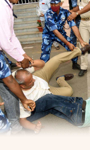 Bihar: Assembly Descends Into Chaos As Opposition Attacked In Protest Of New Bill