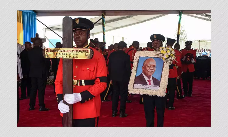 Facebook Posts Misleadingly Claim Only One Politician Has Died Of Covid-19