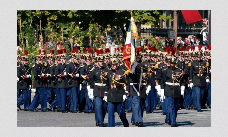 Emmanuel Macrons Security Detail Has Not Resigned Due To COVID-19 Bill