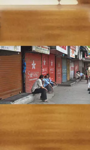 Maharashtra Shuts Down to Protest Lakhimpur Killings; Incidents of Violence Reported