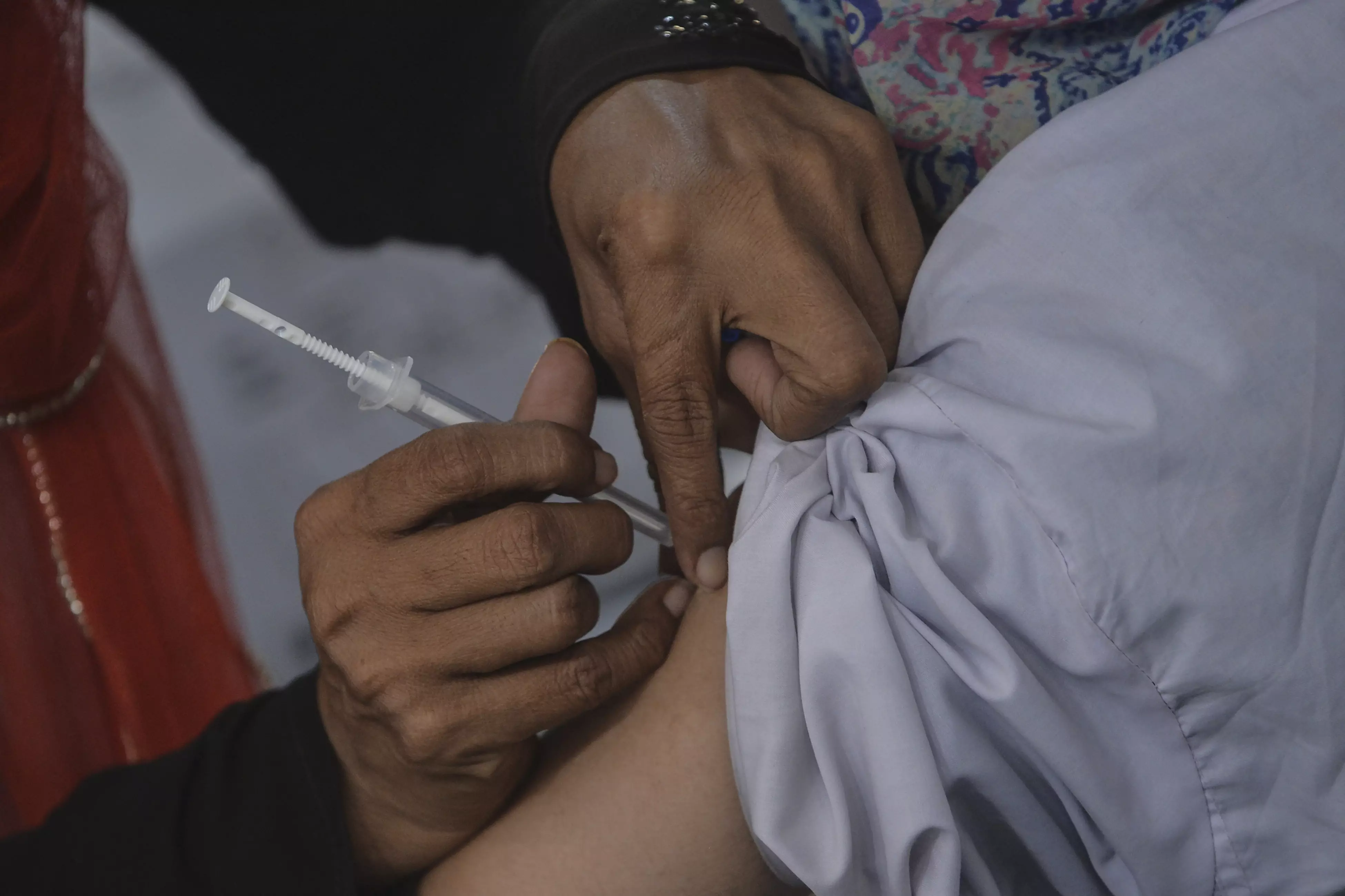 2016 Video Used To Show Covid-19 Vaccine Killed 6 Children in Pakistan