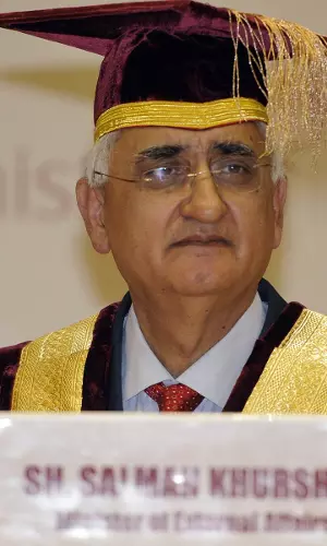 Congress Leaders Salman Khurshid And Ghulam Nabi Azad Spar Over Hindutva-ISIS Comparison