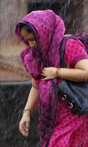 IMD Predicts Heavy Rainfall Across Southern India Till Nov 19