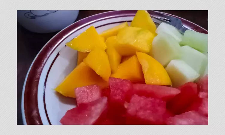 Can Eating Fruit On An Empty Stomach Cure Cancer? Experts Say No