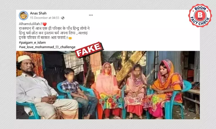 No, Photo Does Not Show Hindu Family Embracing Islam In Rajasthan
