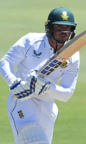 South African Wicket Keeper Quinton de Kock Announces Retirement From Test Cricket