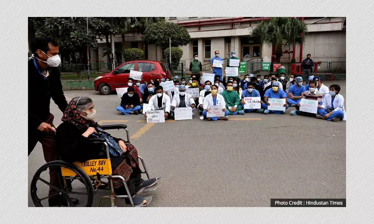 Govt Seeks Urgent SC Hearing In NEET PG Counselling Case