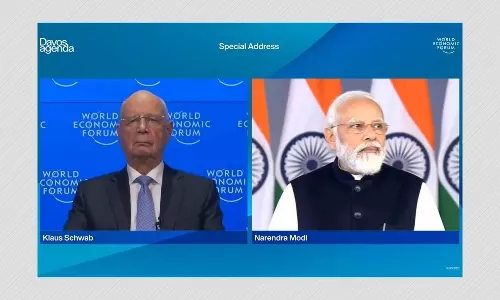 Did PM Narendra Modis Teleprompter Malfunction During His Davos Speech?