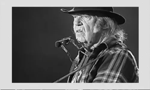 Neil Young Asks Spotify To Remove His Music Over Joe Rogans Covid Misinfo