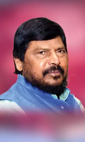 Role Reversal: Union Minister Ramdas Athawale Calls Out Shashi Tharoor Over Typos