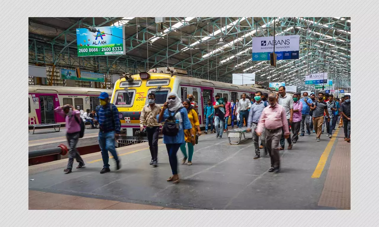 Order Banning Unvaccinated People In Trains Illegal: Bombay High Court