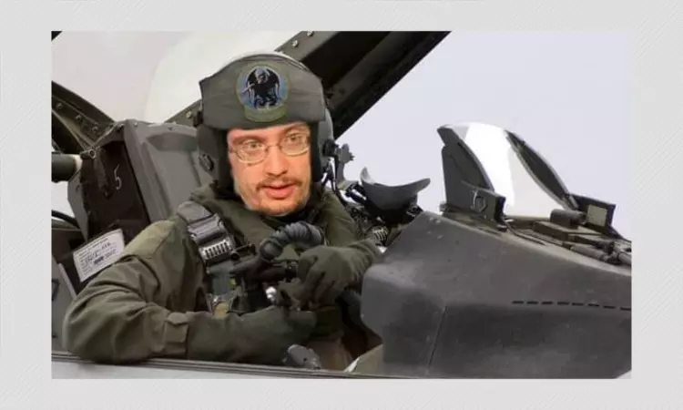 US Comic Sam Hydes Image In Fighter Jet Cockpit Shared As Ghost of Kyiv