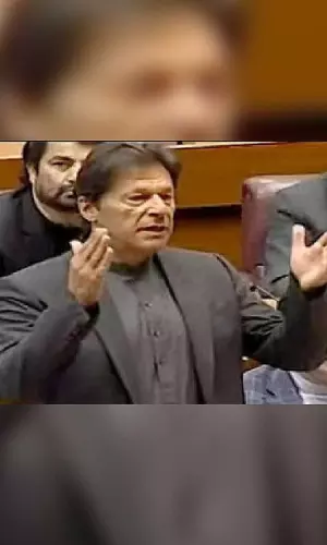 Pakistan PM Imran Khan’s Party Loses Majority As Its Key Ally Sides With United Opposition