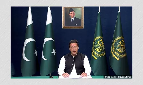 Explained: Imran Khans Leadership Hanging By A Thread In Pakistan