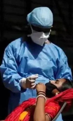 Covid-19: Delhi Registers 299 Fresh New Cases In 24 Hours, 50% Rise From April 12