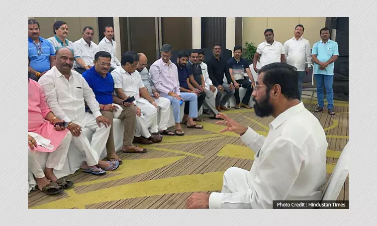 SC Extends Deadline For Rebel Shiv Sena MLAs Reply On Disqualification Notice