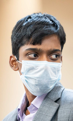 Praggnanandhaa Beats World Champion Magnus Carlsen In FTX Crypto Cup