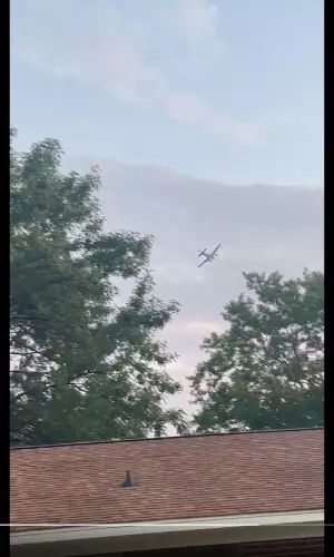 US Airport Worker Steals Plane, Threatens To Crash Into Mississippi Walmart