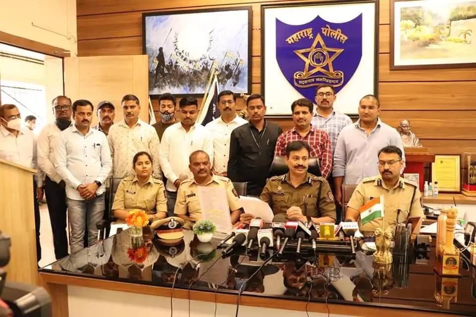 Constable Prashant Said and assistant police inspector Ambarish Deshmukh along with their team at a press conference on the case. Constable Prashant Said and assistant police inspector Ambarish Deshmukh along with their team at a press conference on the case.