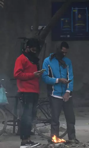 Delhi Records Seasons Lowest Temperature At 3 Degrees, Flights Delayed Due to Poor Visibility