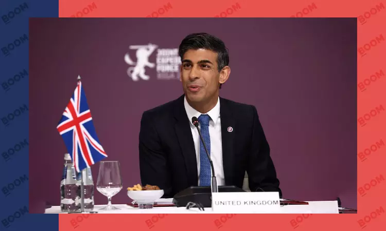 UK Imitates Australias Asylum-Seeker Policy, Could Even Have Similar Human Toll