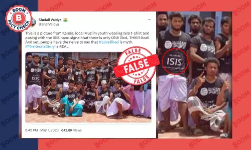 Photo Does Not Show Muslims In Kerala Wearing ISIS T-Shirts