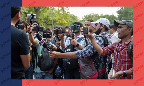 Defending Digital Space: Journalists Manual For Search and Seizure Scenarios