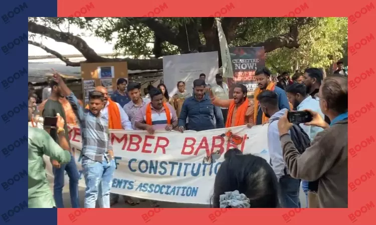Right Wing Group Attacks Over Babri Masjid Banner. What Happened At FTII?