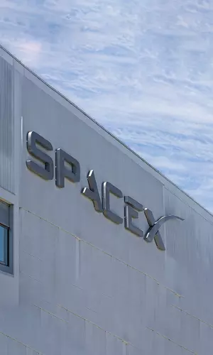Elon Musks SpaceX Faces Negligence Lawsuit As Employee Remains In Coma After Workplace Accident