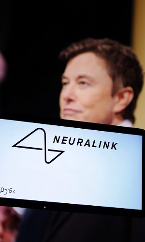 Neuralinks First Brain-Chip Recipient Now Able To Control Mouse With Thoughts: Elon Musk