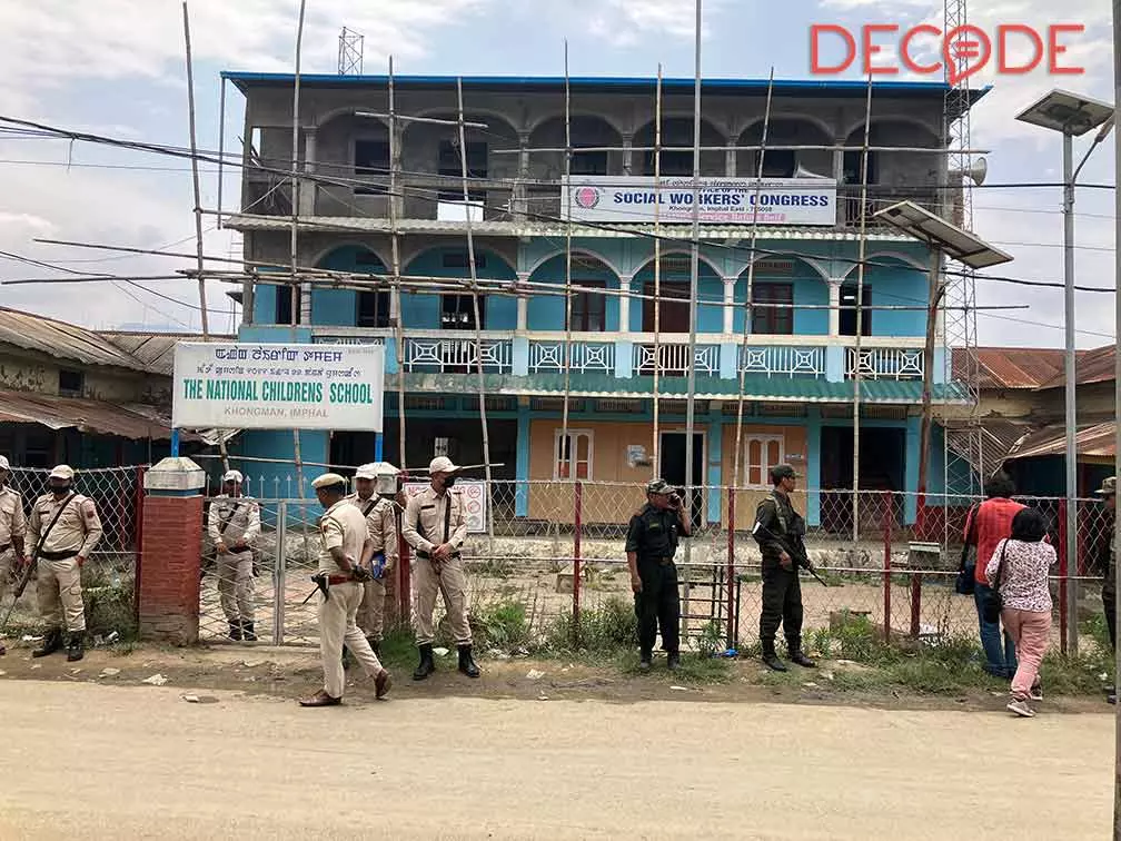 Polling both at Khongman Zone 5 closed down and guarded. Local residents broke the EVM machine after Arambai Tenggol militants allegedly attempted to capture polling booth.