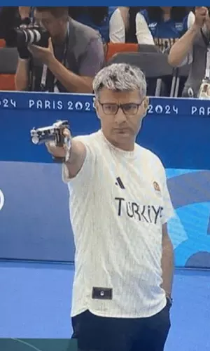 Turkeys Olympic Shooter Yusuf Dikec Seeks Trademark For Viral Paris Games Stance
