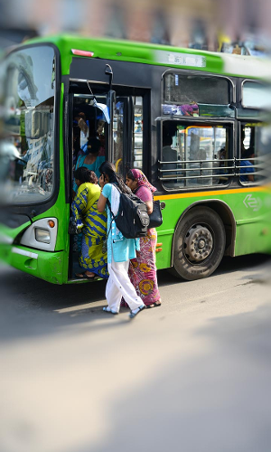 Over 75% of Women Feel Unsafe on Delhi Buses After Dark: Greenpeace Report