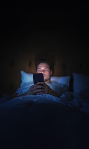 Lost in the Feed? Oxford Declares ‘Brain Rot’ the Word of Our Times