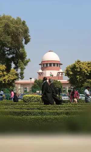Supreme Court Directs Crackdown on Misleading Ads, Sets 2-Month Deadline