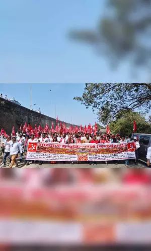 Thousands March in Palghar Against Vadhavan Port Project