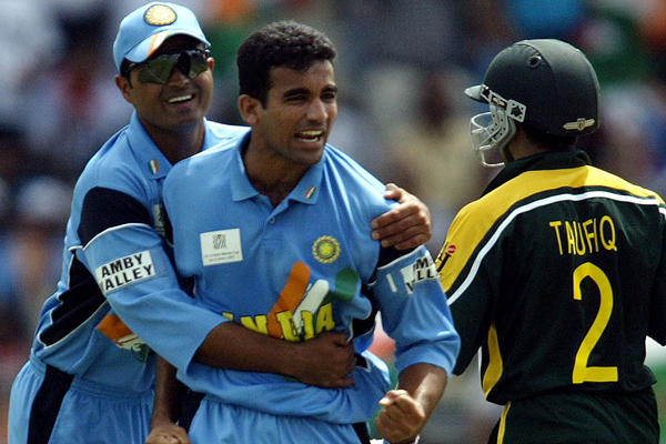 INDIA'S ZAHEER KHAN CELEBRATES AFTER TAKING THE WICKET OF PAKISTAN'S TAUFIQ UMAR IN CENTURION.