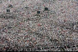 The first photo shows massive crowds and is said to be from Varanasi. But it is in fact from Modi's 2013 Hunkaar rally.