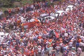 The third image showing the same scene as the second photo is also from the 2014 rally in Varanasi. Taken at the same rally as the second photo, the picture is clicked from a different angle.