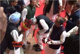 Rahul Gandhi feet being touched